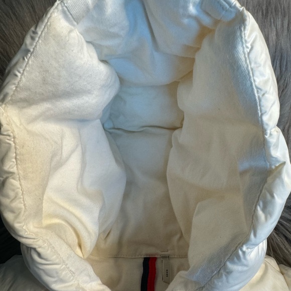MONCLER Enfant Puffer Jacket LOVE Hoodie White Down Feather Zip 9-12 M ITALY - Picture 5 of 15
